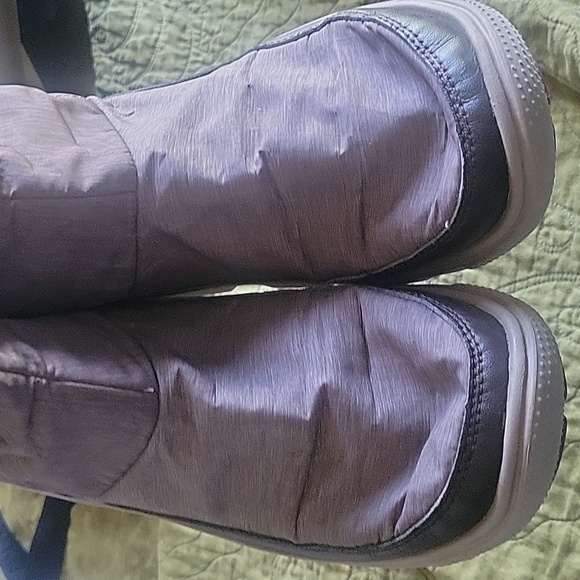 Crocs rain boot size 8 - Picture 5 of 10